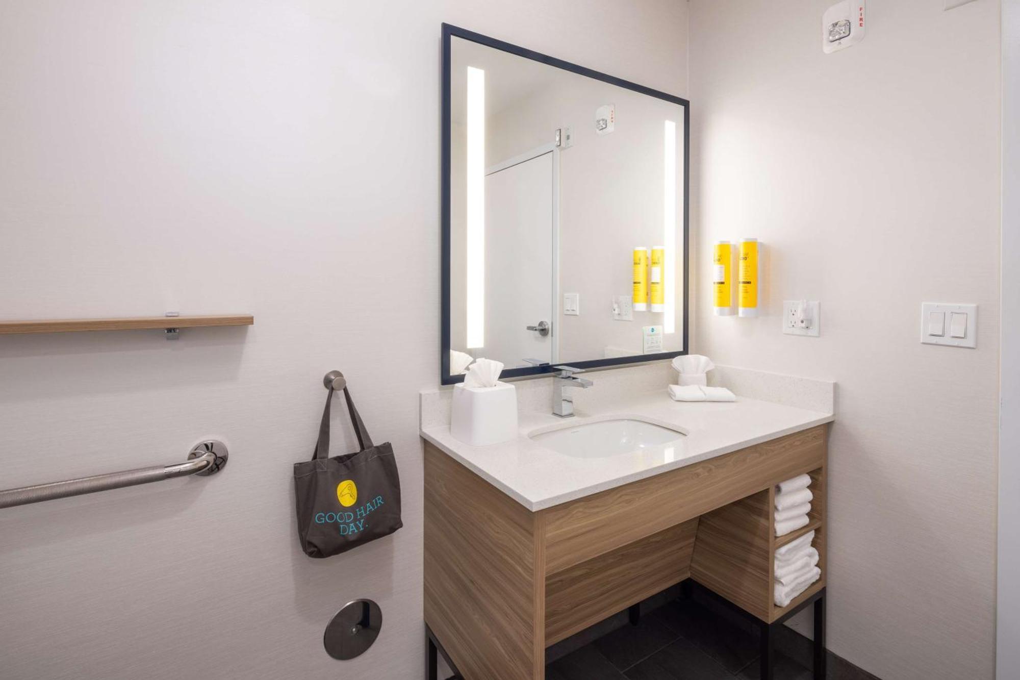 Tru By Hilton Yakima Airport Hotel Ngoại thất bức ảnh