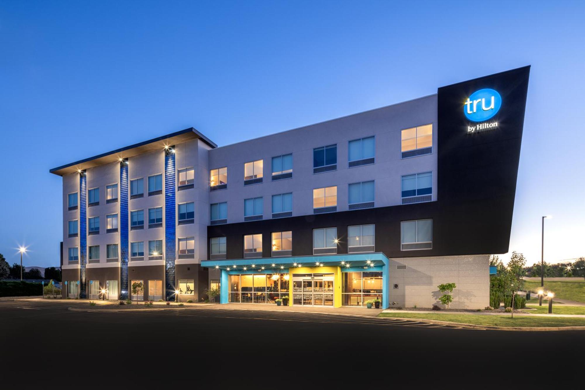 Tru By Hilton Yakima Airport Hotel Ngoại thất bức ảnh